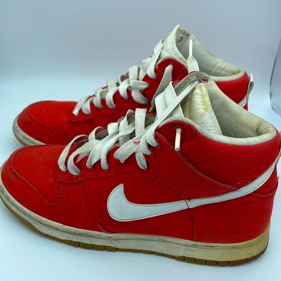 Nike Dunk High - Picture 2 of 8